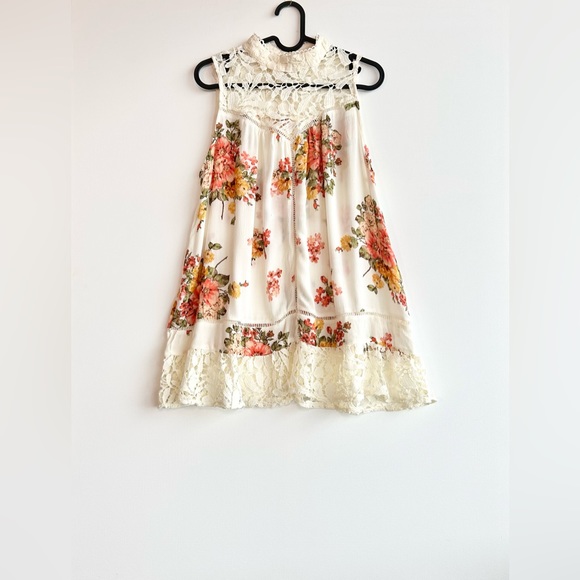 Romantic tunic tank top - Picture 2 of 5